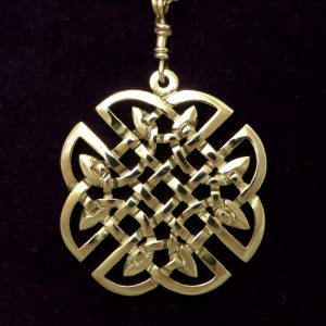Strathmartine Knot Necklace