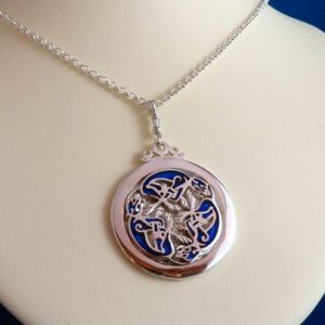Dalraida Dogs Necklace