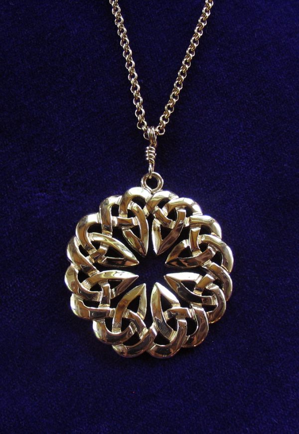Tullyleash Necklace
